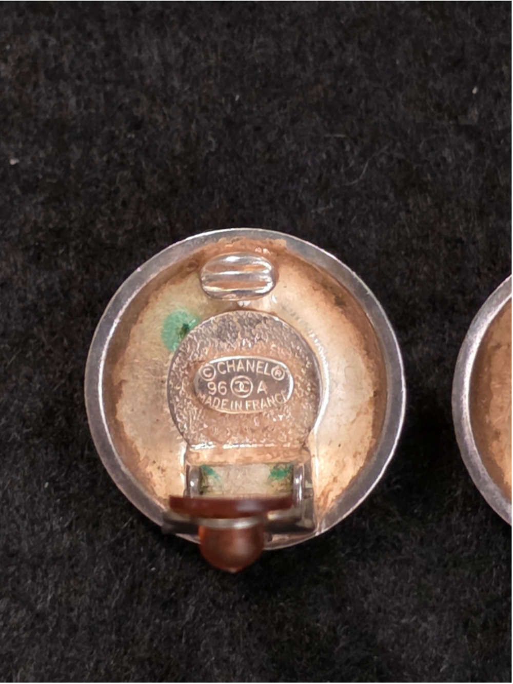 RARE 1996 Date Stamped Chanel Two-Tone Sunburst Earrings - Picture 7 of 8